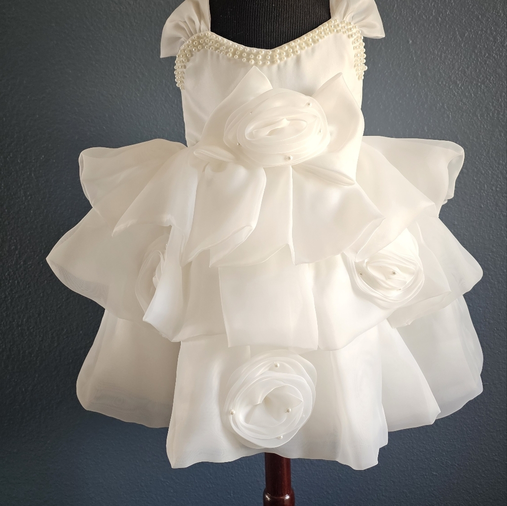 White Ruffle Pagent Dress Size 6